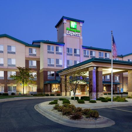 Holiday Inn Express Hotel & Suites-St. Paul By Ihg Vadnais Heights Экстерьер фото