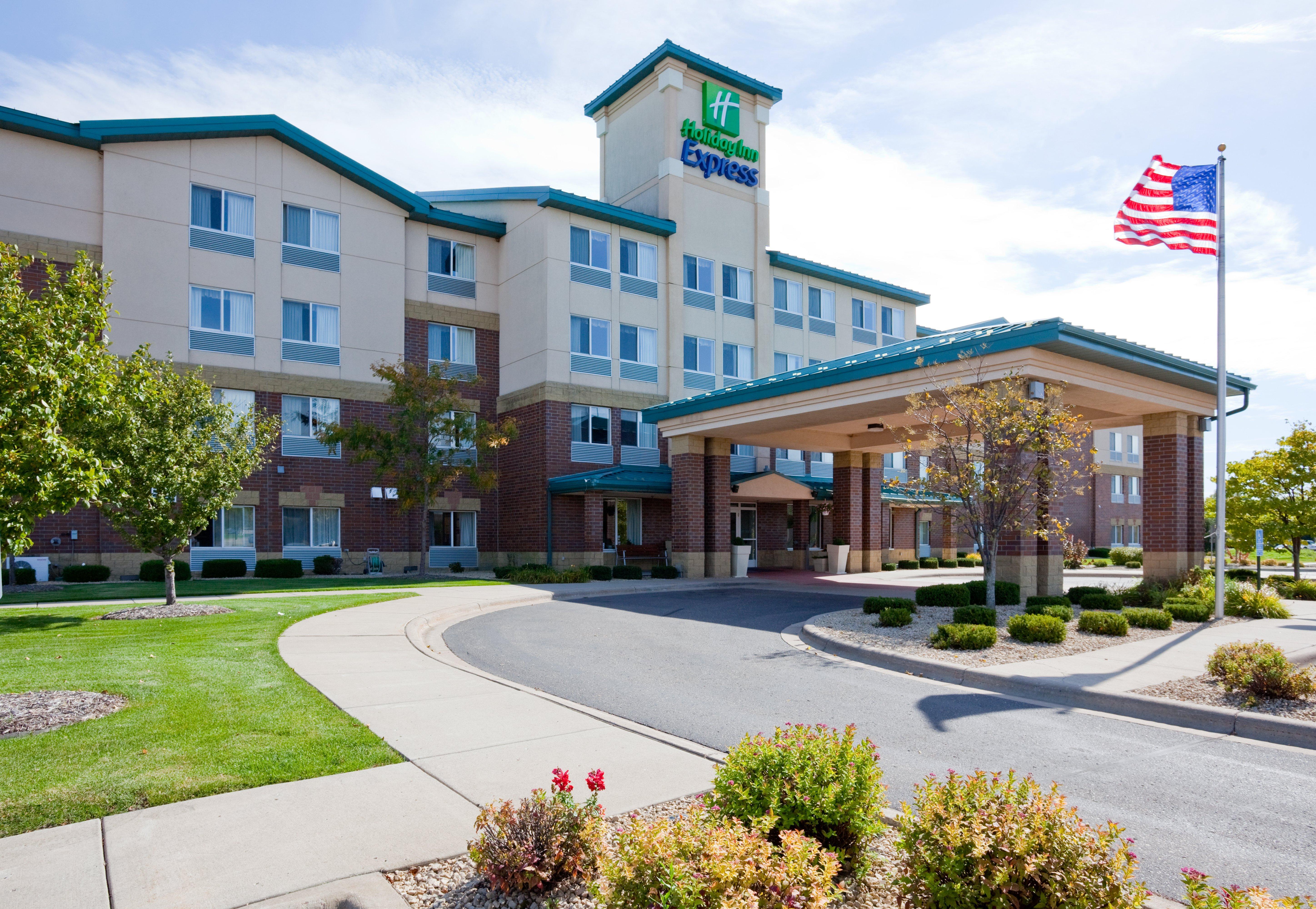 Holiday Inn Express Hotel & Suites-St. Paul By Ihg Vadnais Heights Экстерьер фото
