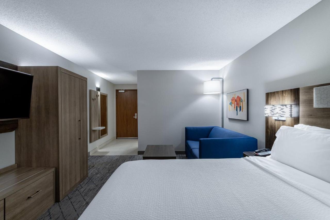 Holiday Inn Express Hotel & Suites-St. Paul By Ihg Vadnais Heights Экстерьер фото