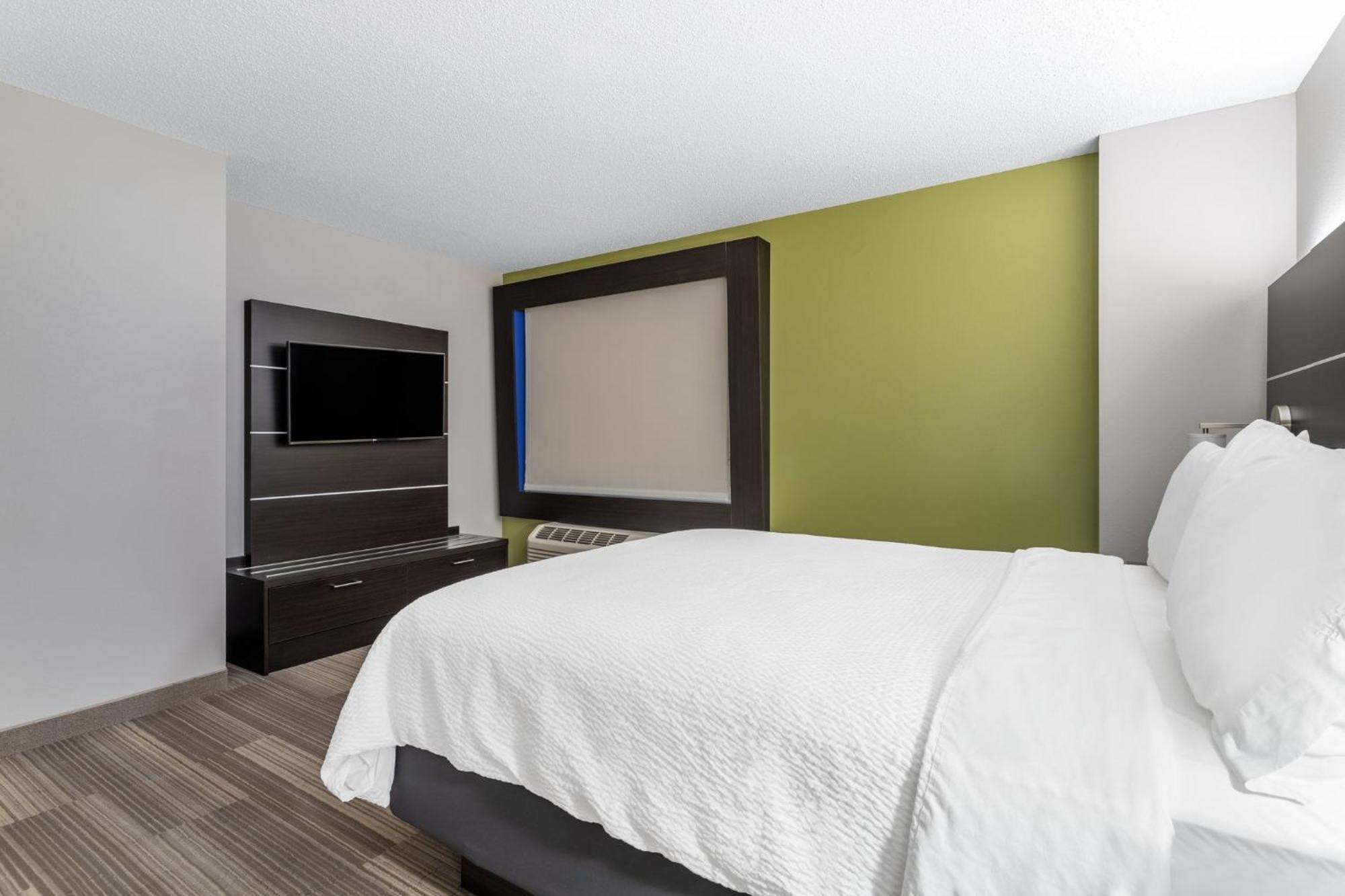 Holiday Inn Express Hotel & Suites-St. Paul By Ihg Vadnais Heights Экстерьер фото